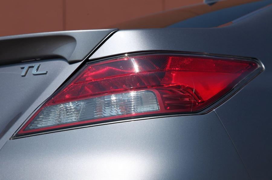 Детали экстерьера Acura TL SH-AWD 2011 года  (фото 65 из 101)